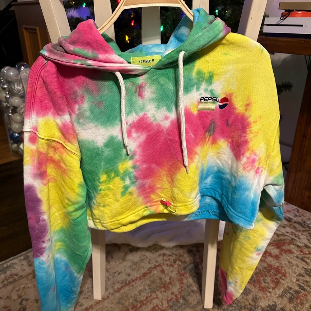 Forever 21 Pepsi cropped sweatshirt